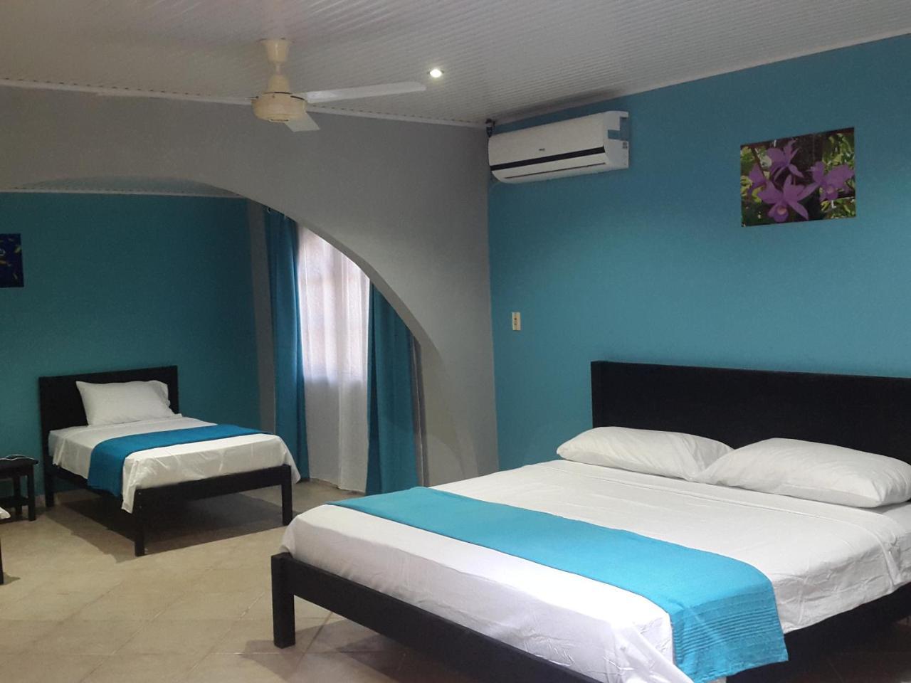 מנואל אנטוניו Hotel Colibri מראה חיצוני תמונה