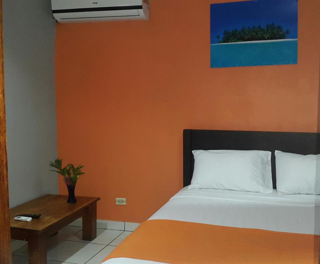 מנואל אנטוניו Hotel Colibri מראה חיצוני תמונה