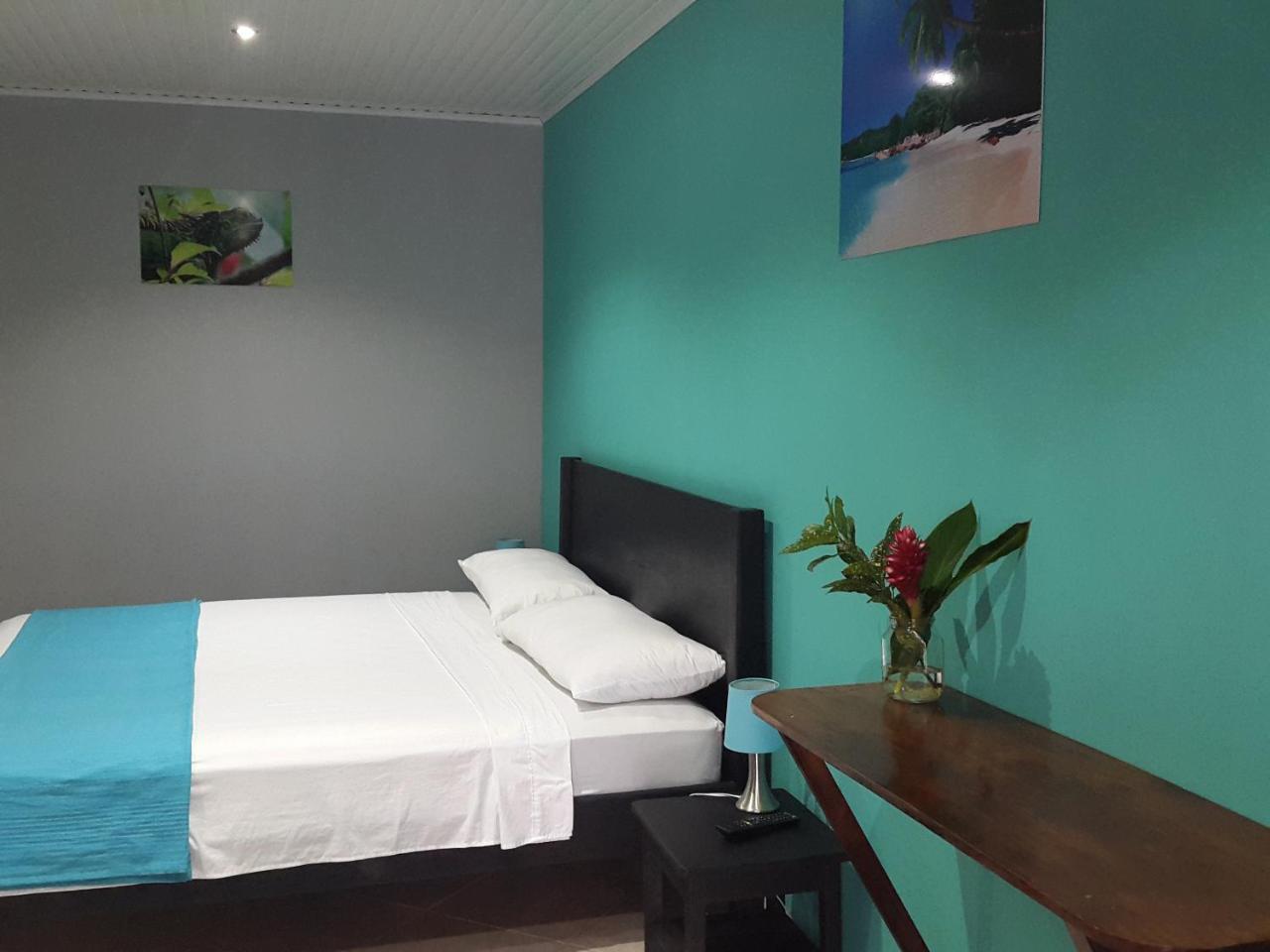 מנואל אנטוניו Hotel Colibri מראה חיצוני תמונה